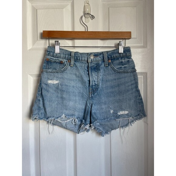 Levi's Premium Denim 100% Cotton Wedgie Shorts Snooze You Loose Distressed 26 - Picture 2 of 9